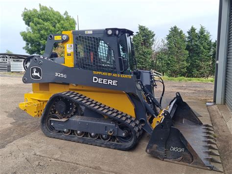 325 deere skid steer specs|john deere 325g cost.